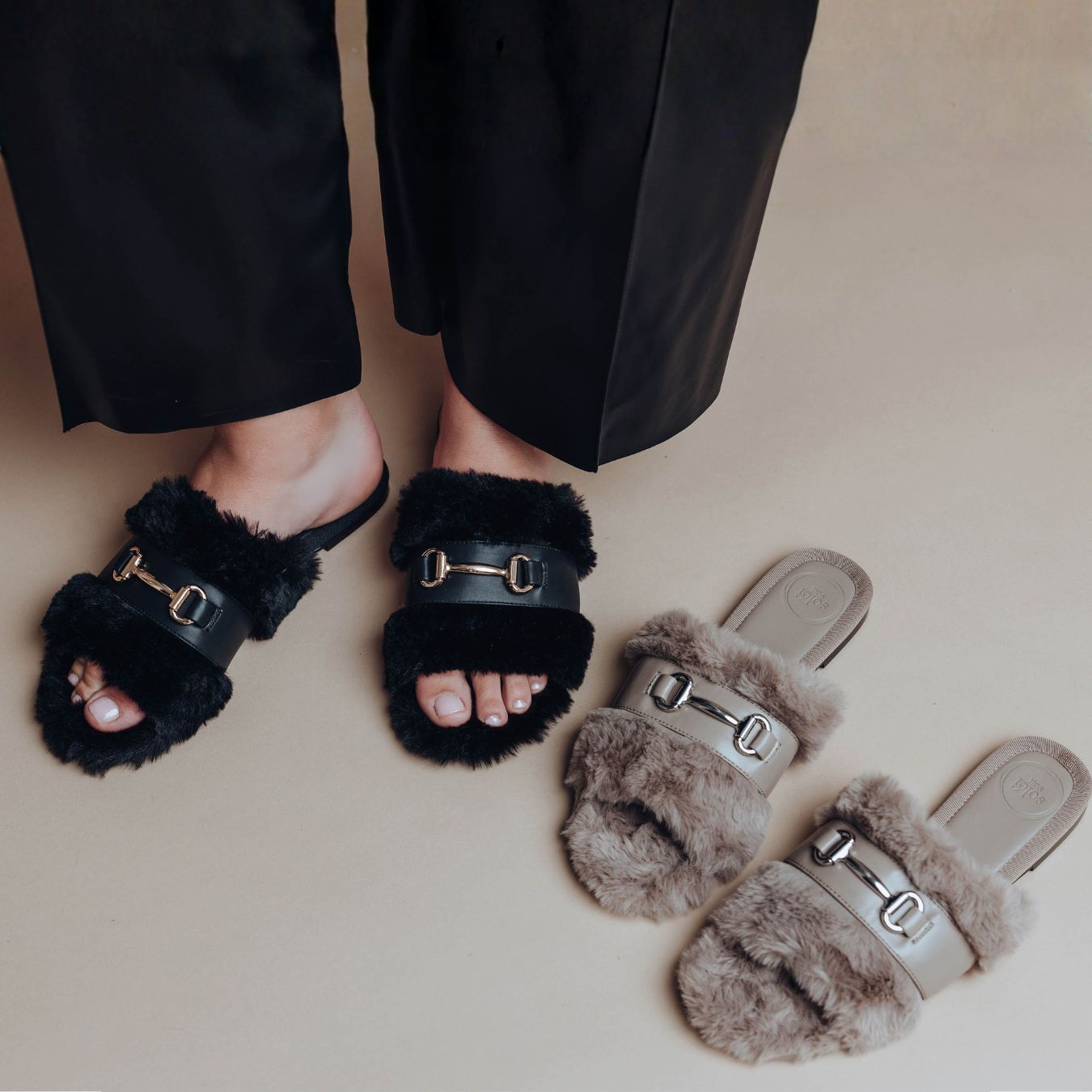 HANNI - BLACK