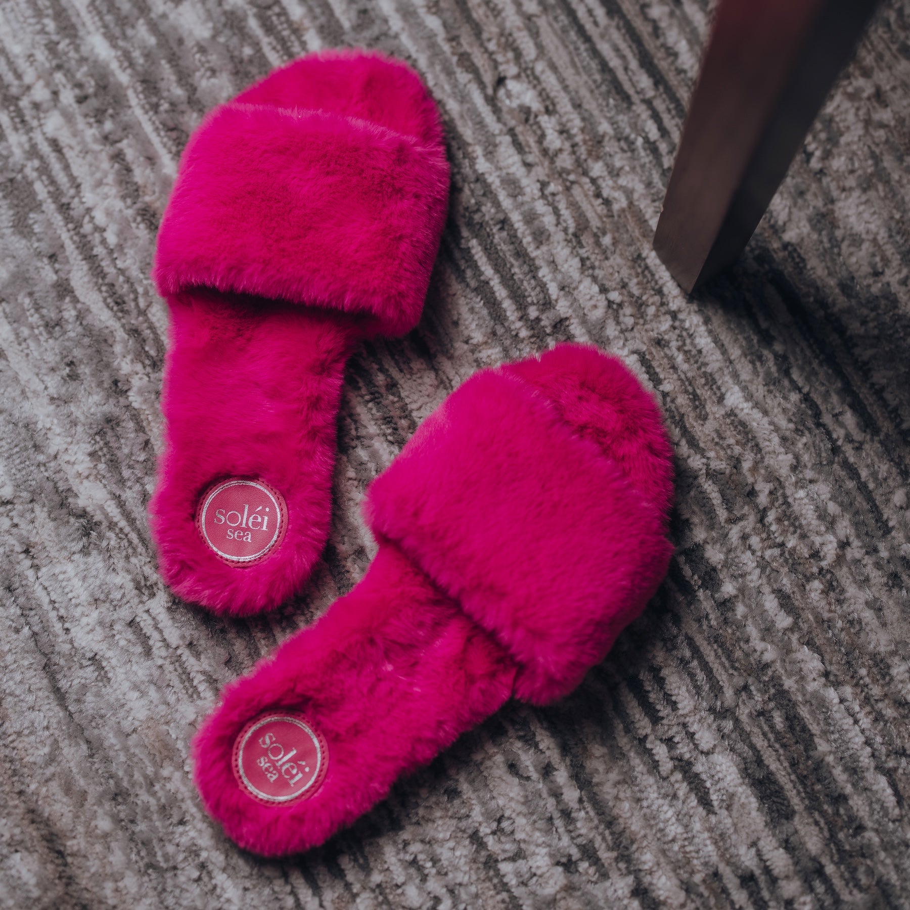 AVERIE - Hot Pink