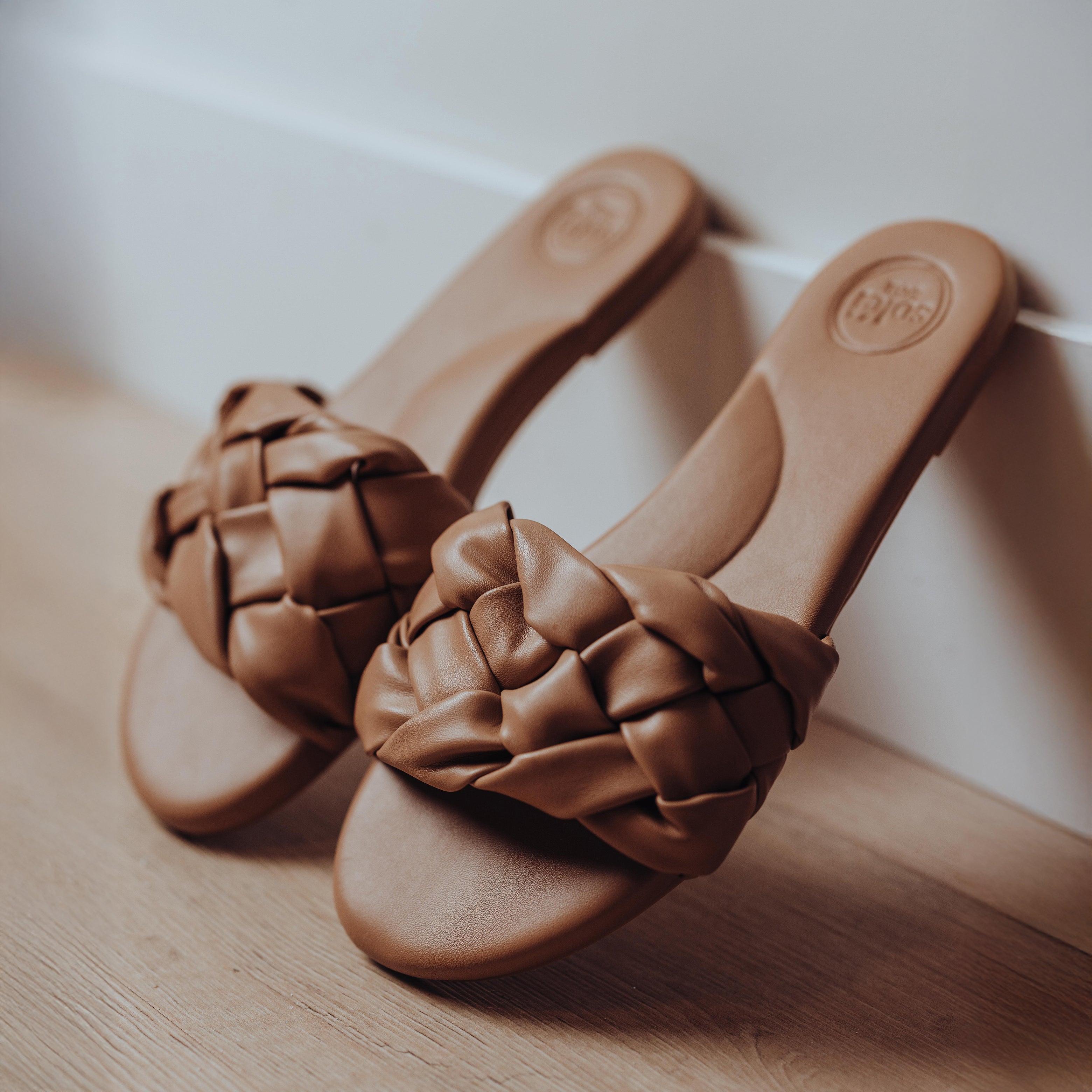 VENETTA - CAMEL