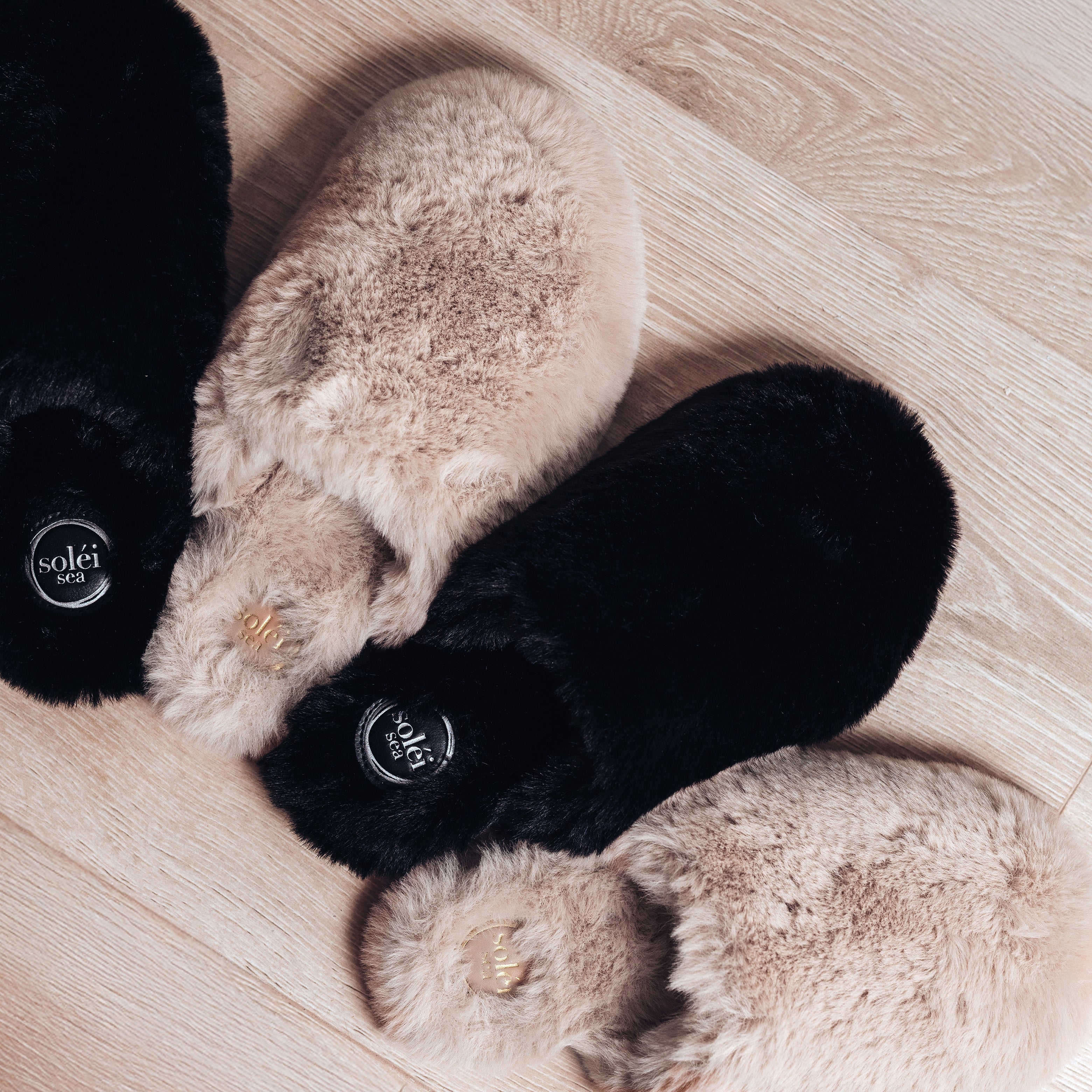 WRIGLEY SLIPPER - CREAM