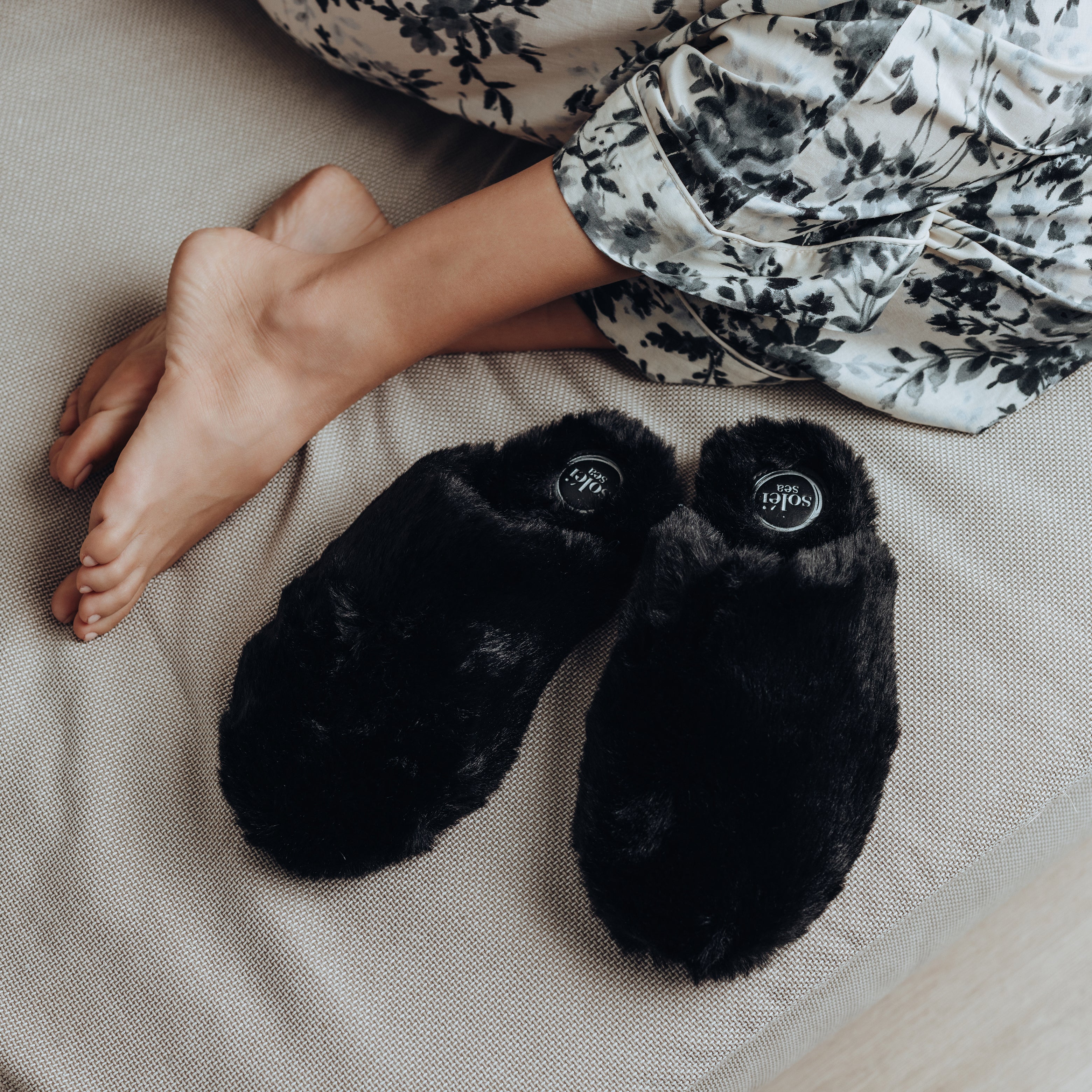 WRIGLEY SLIPPER - BLACK