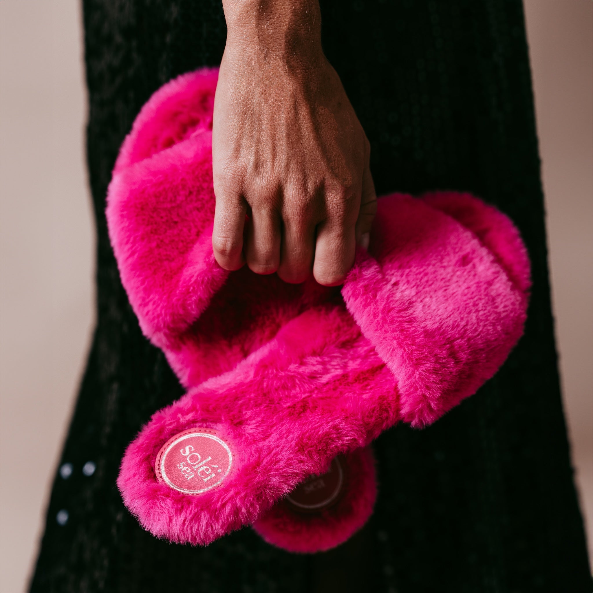 AVERIE - Hot Pink