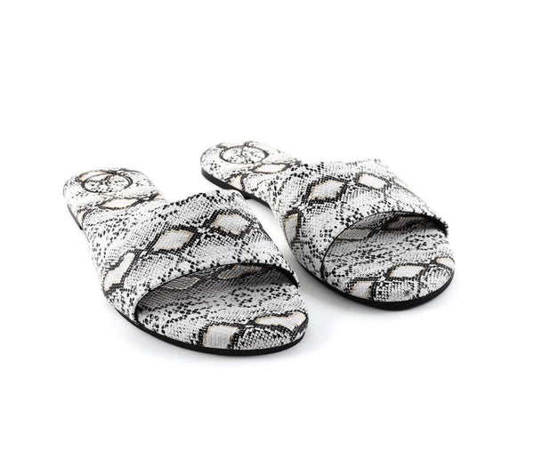 Women's Slide Sandal From Solei Sea. So cute and comfy in a stylish print.
