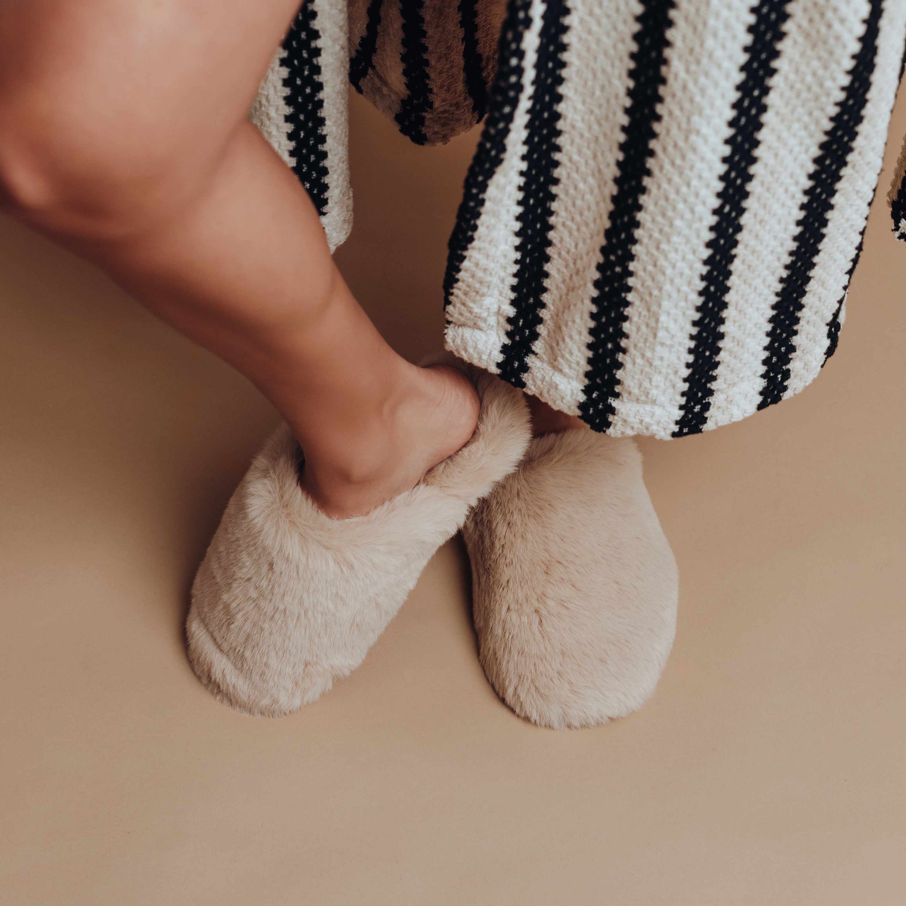 WRIGLEY SLIPPER - CREAM