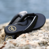 Gisel Puffy Thong Sandal Noir by the sea
